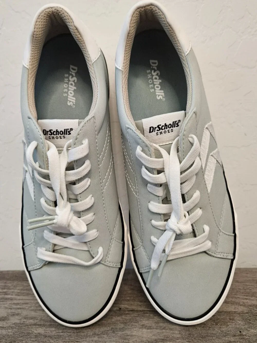 Dr. Scholls Light Green Canvas Chevron Platform Sneakers - Size 9